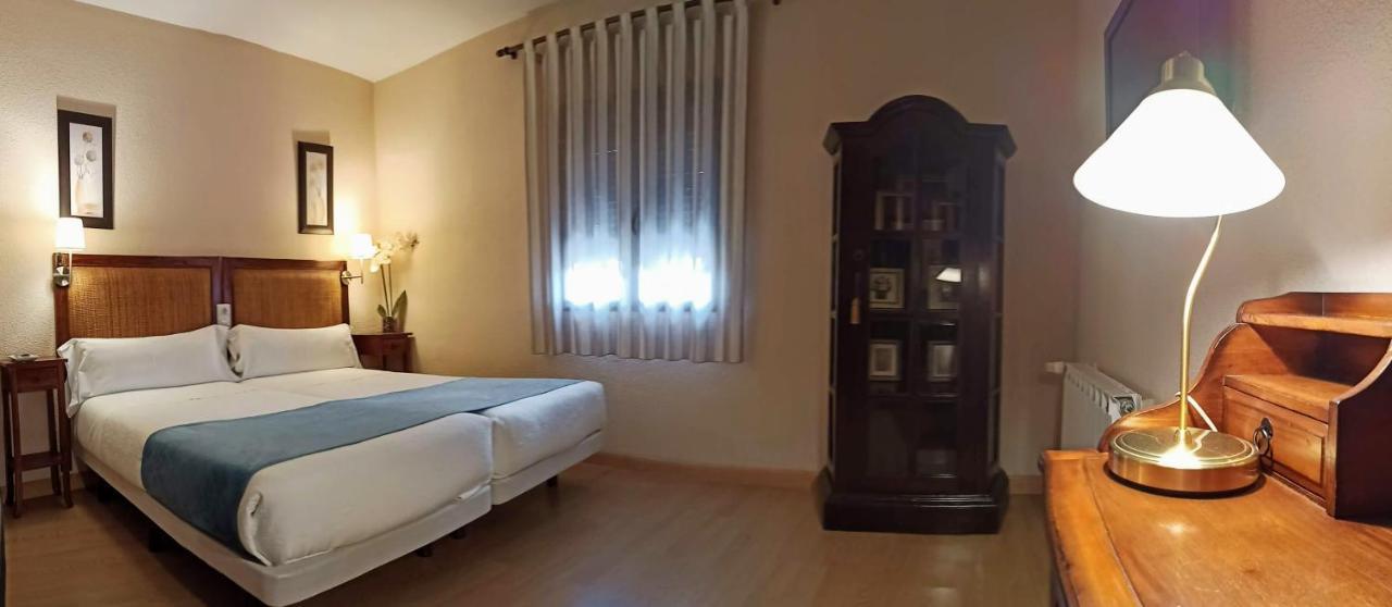 Hostal Rural Moratin بسترانا المظهر الخارجي الصورة