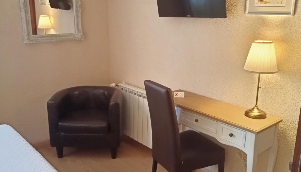 Hostal Rural Moratin بسترانا المظهر الخارجي الصورة